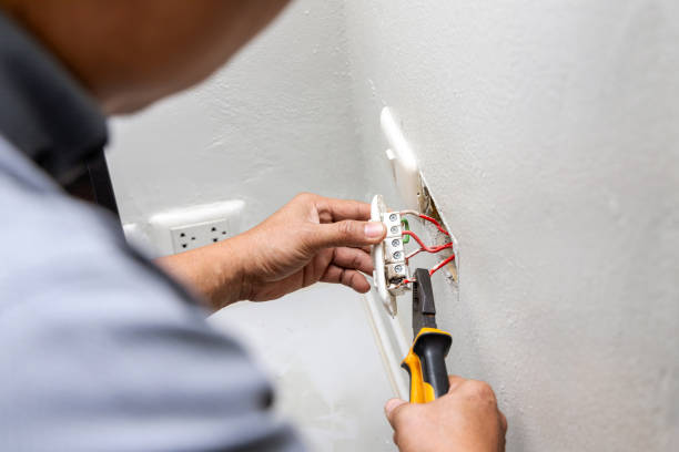 Best Affordable Emergency Electrician  in Pukalani, HI